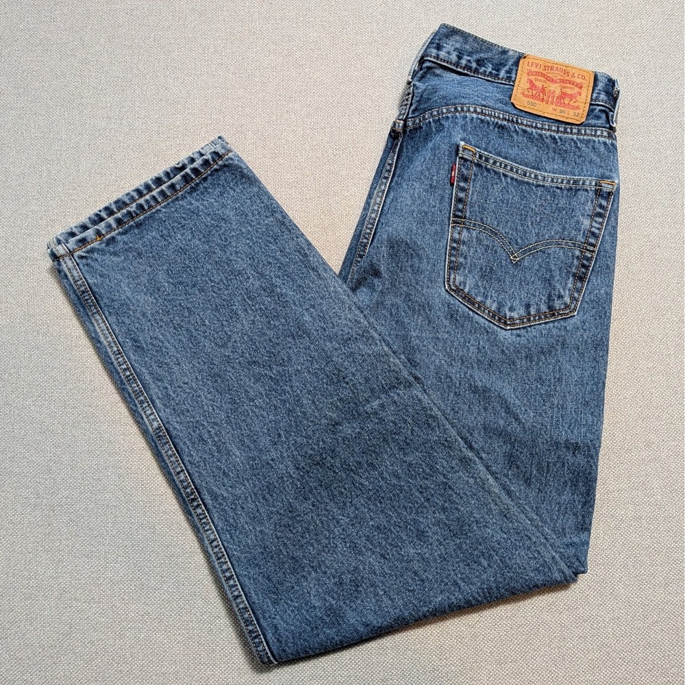 Levi's 550 Men's W36 L32 Relaxed Fit Tapered Leg Blue Denim Jeans